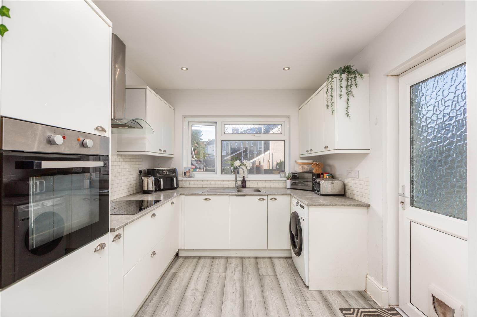 Walters Road, Llanelli, SA15 1LU